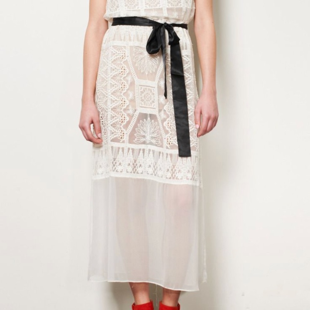 Miguelina lace dress